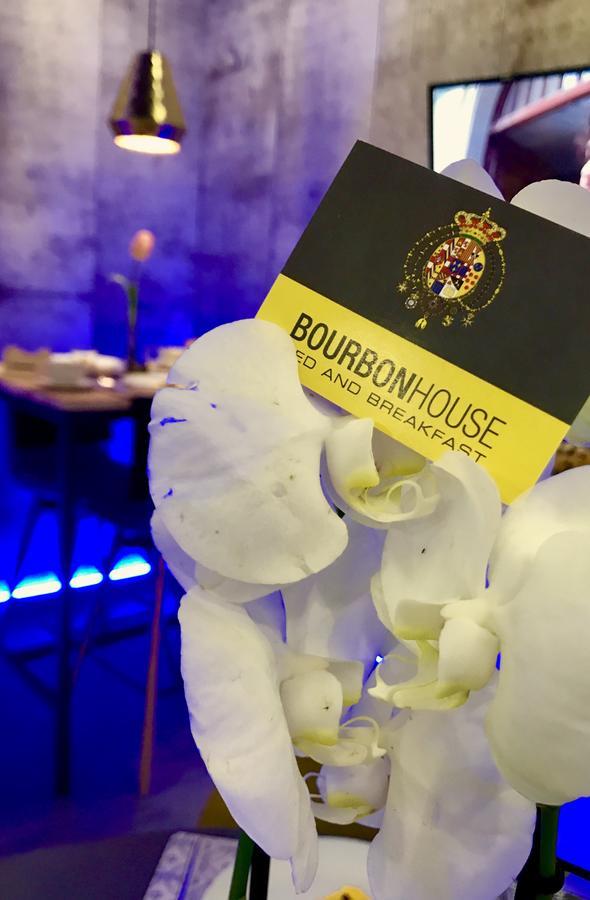 לינה וארוחת בוקר נאפולי Bourbon House מראה חיצוני תמונה